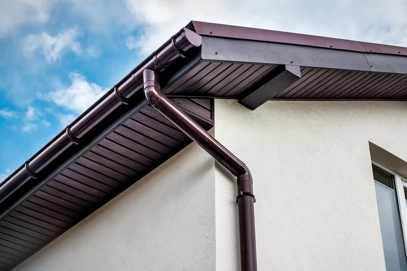 Professional Gutter Installer in Burbank, CA